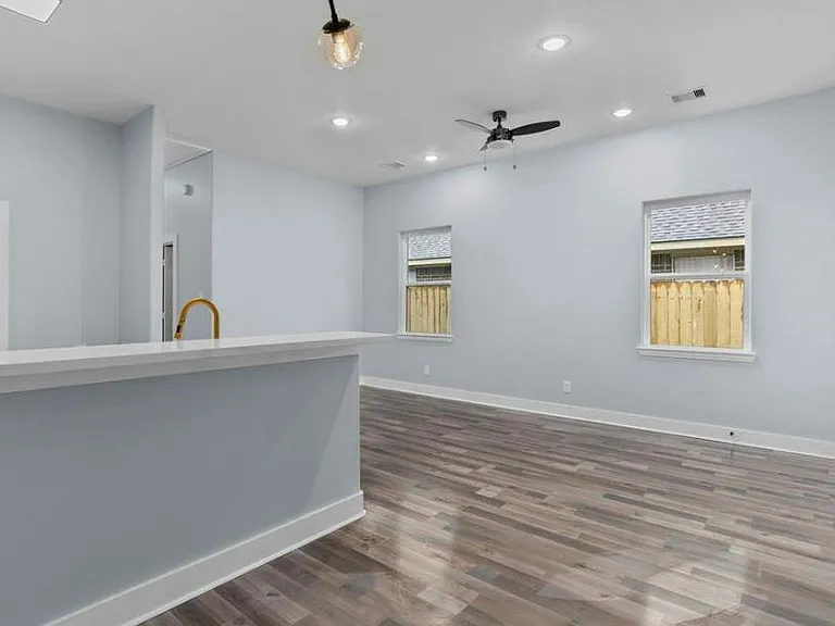 7321 Price St #B — Photo 6
