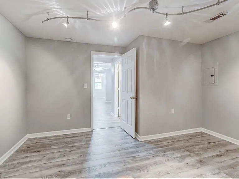 7317 River Bend Rd — Photo 7