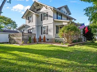 298 N Elm St, El Paso, IL 61738