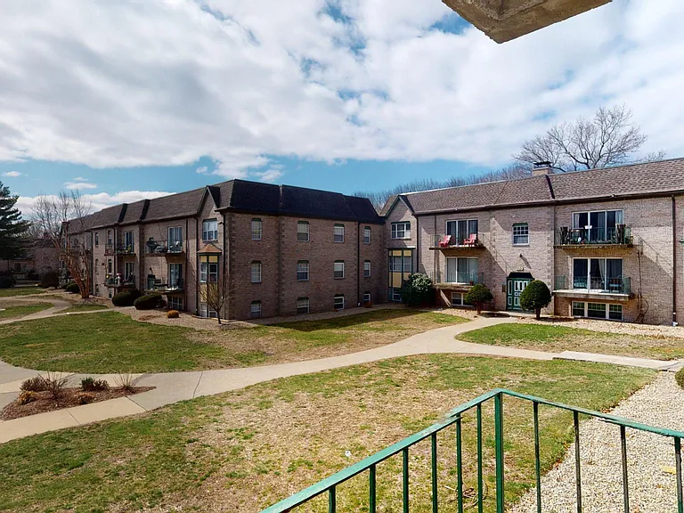502 Oak St #7 — Photo 17