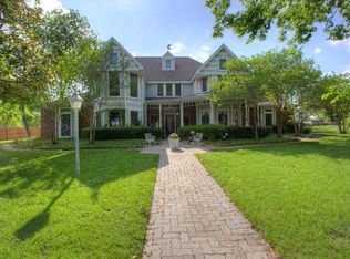 190 Buffalo Creek Dr, Crandall, TX 75114