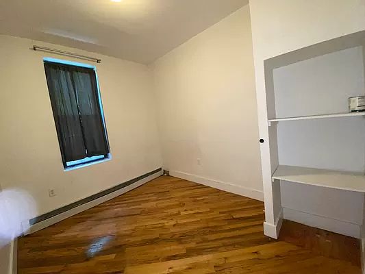 5th image of 383 Sumpter St APT 1R