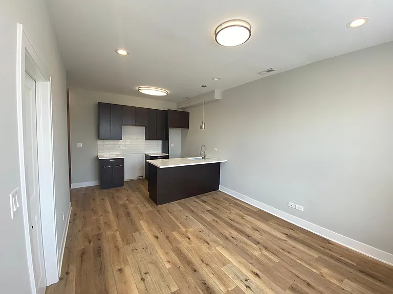 2700 S Kildare Ave #1F — Photo 2