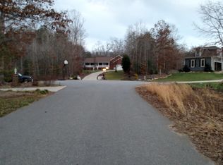 136 Turn Out Dr, Statesville, NC 28677
