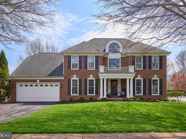 105 Whitney Pl NE, Leesburg, VA 20176