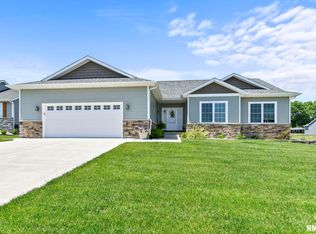 47 Plover Dr, Chatham, IL 62629