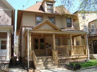 129 N Butler St APT 3, Madison, WI 53703