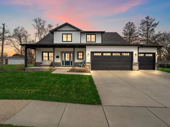 512 W Joliet St, Crown Point, IN 46307