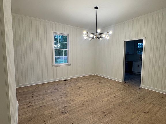 3rd image of 224 Piedmont Ave