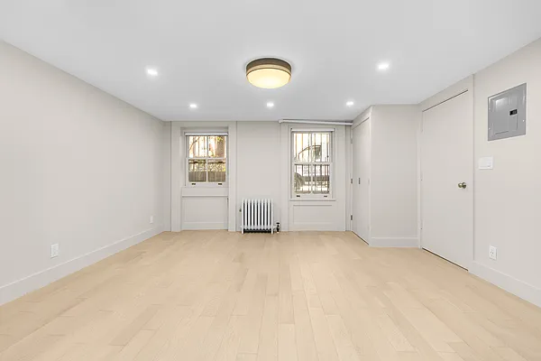 Rented by Corcoran | media 15