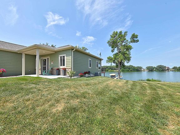 3rd image of 34791 Island View Ln