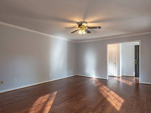 5th image of 165 Sunset Ln