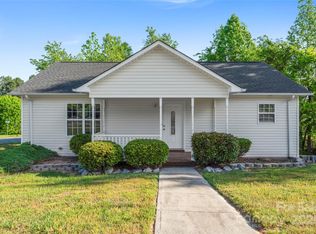 1806 Red Bird Cir, Concord, NC 28025