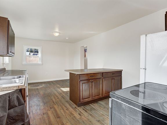 5th image of 50 Singleton Road