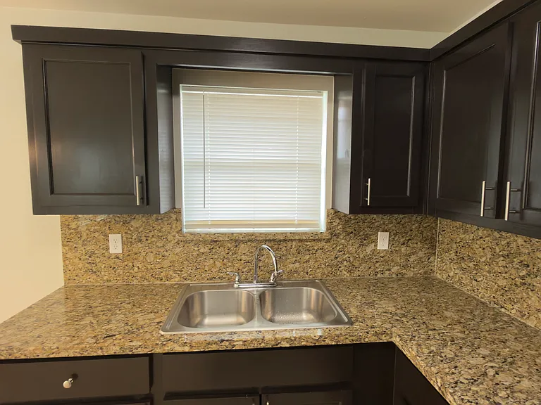 2324 W Stubbs St #3 — Photo 19