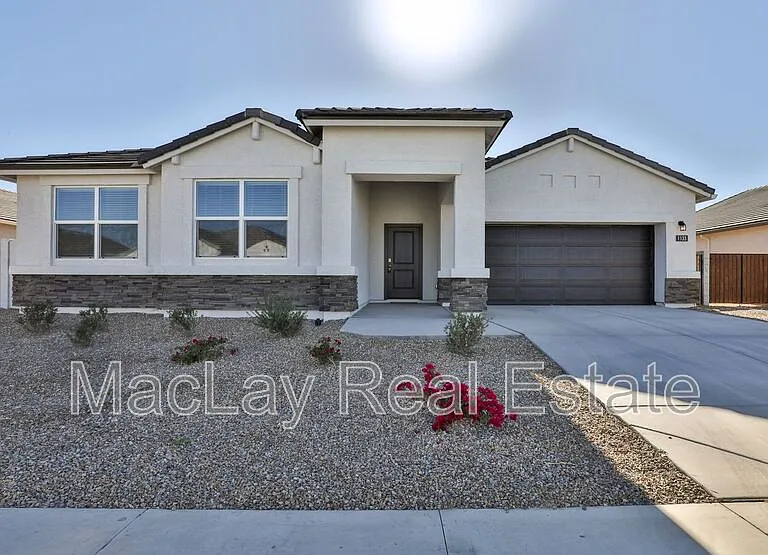 1133 W Descanso Canyon Dr — Photo 1