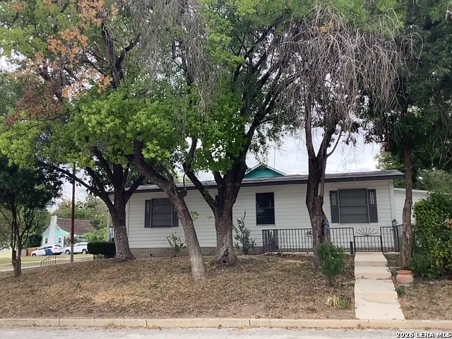 522 W Hollywood Ave — Photo 10