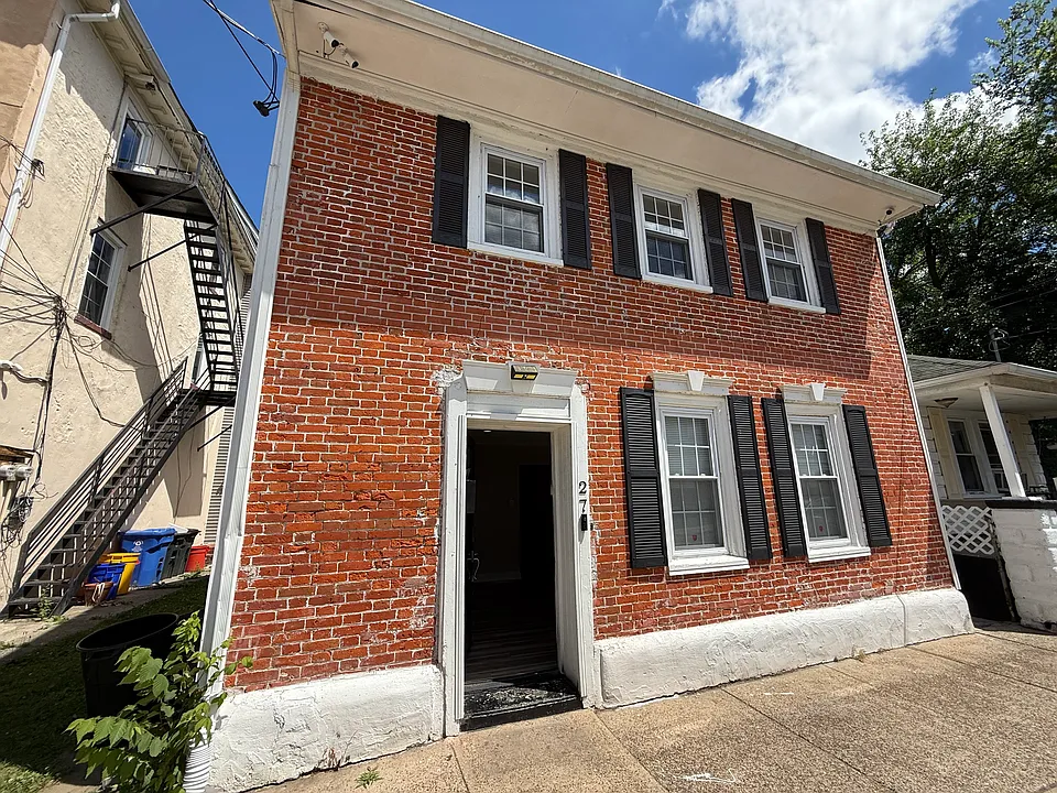 27 Church St