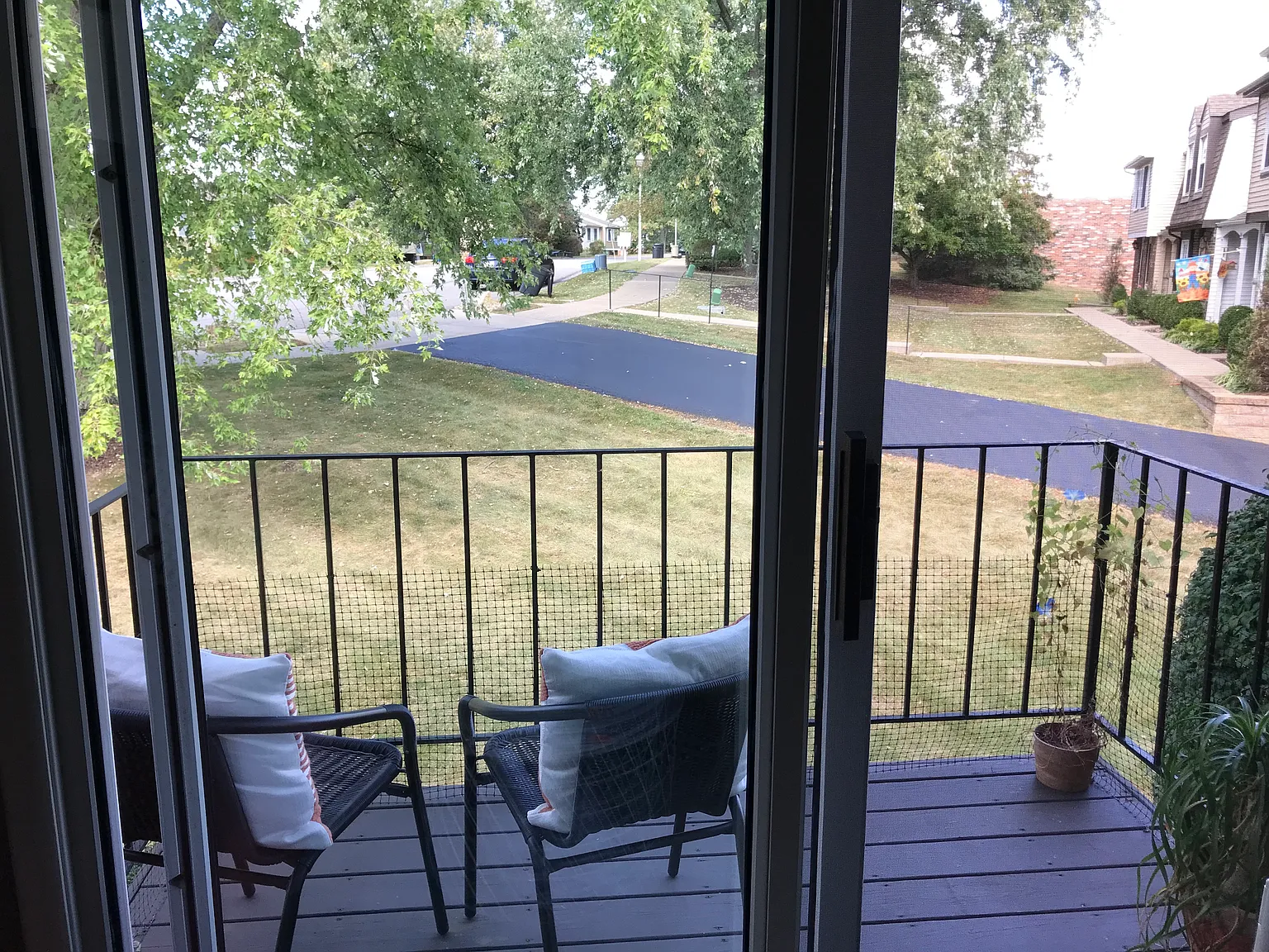 2 bed, 920 sqft, $1,595 — Photo 3