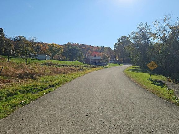 4th image of 137 Piper Hollow Rd