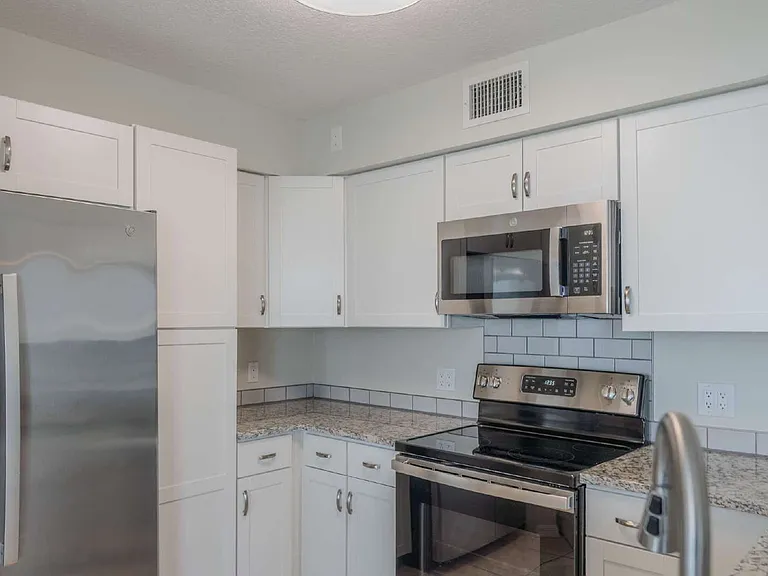 7020 N Highway 1 #102 — Photo 11