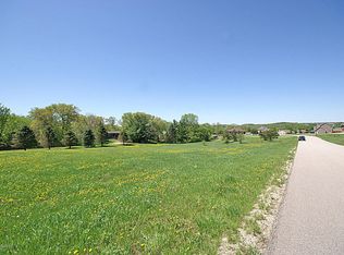 1249 River Bluff Rd SE, Mazeppa, MN 55956