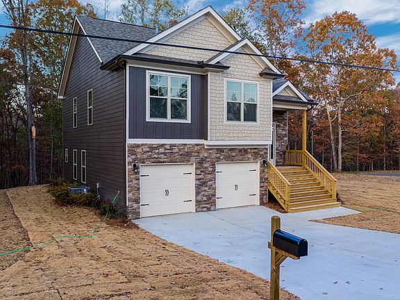 3rd image of 21 Griffin Mill Dr