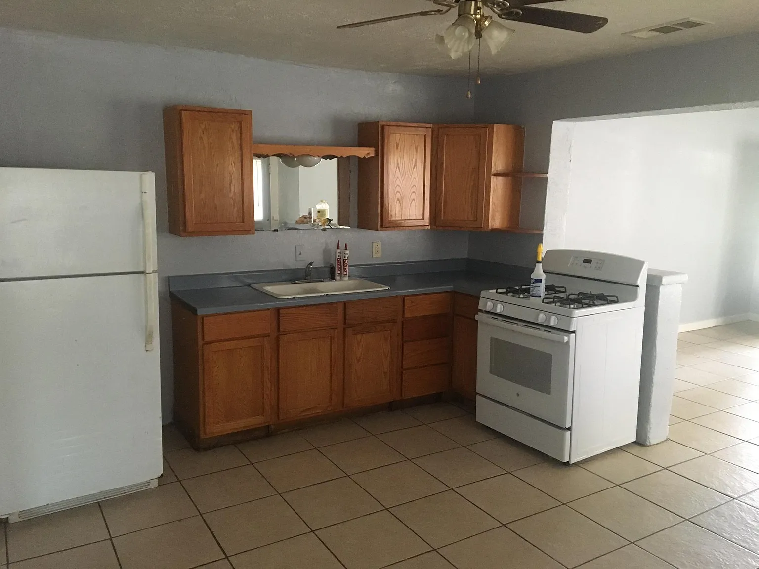 2914 NW 25th St — Photo 3