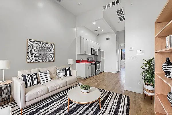 1st image of 187 Wilson Ave #2I