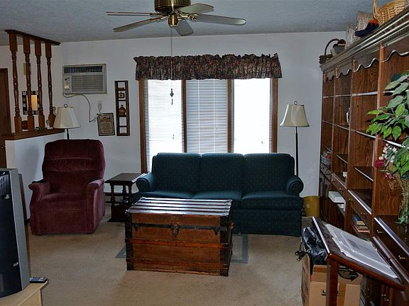 5th image of 3825 Sage Dr