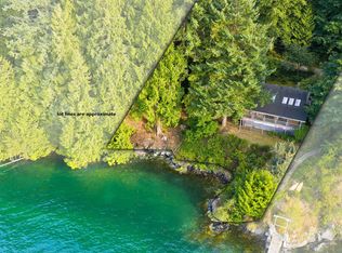 1558 Mount Gardner Rd, Bowen Island, BC V0N 1G2