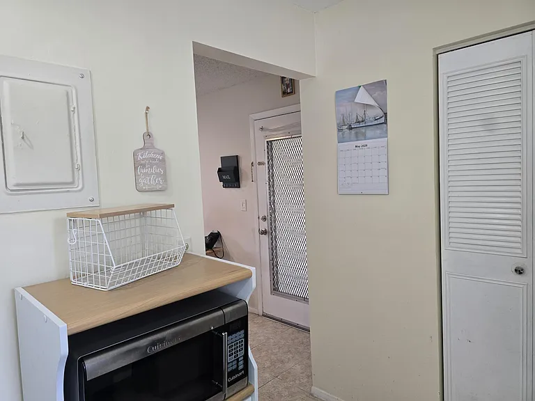 177 Lake Dora Dr — Photo 4