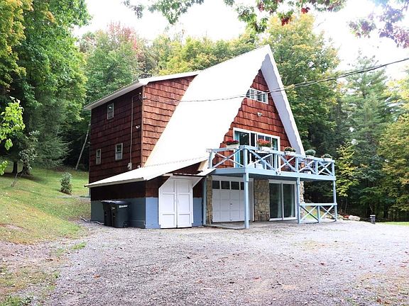 3rd image of 206 Ward Ln