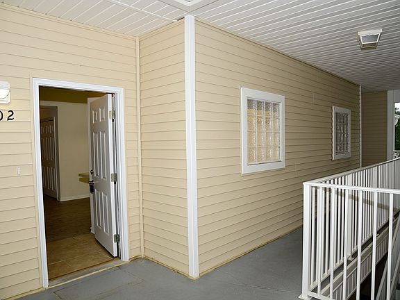 3rd image of 1501 Partin Dr #202