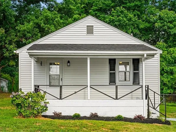 757 McDermott St, Asheboro, NC 27205