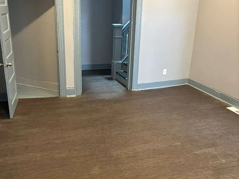 2832 Parkwood Ave — Photo 12