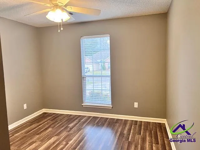 1109 Panola Cir — Photo 10