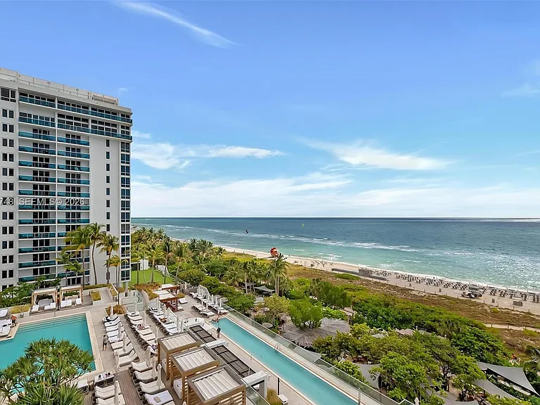 2301 Collins Ave #810 — Photo 5