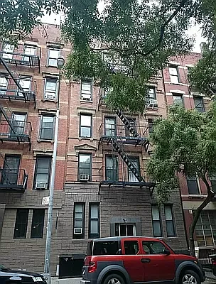 217 W 16th St #B — Photo 8