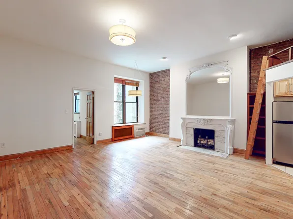 9 West 73rd Street image 1 of 10