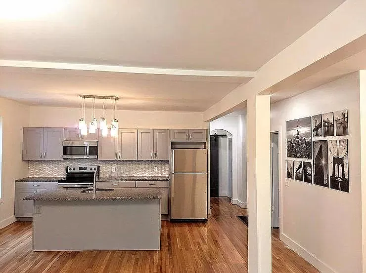 41 Saint John Ave — Photo 7