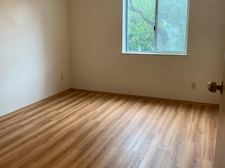 8843 Stone Ave N #1 — Photo 15