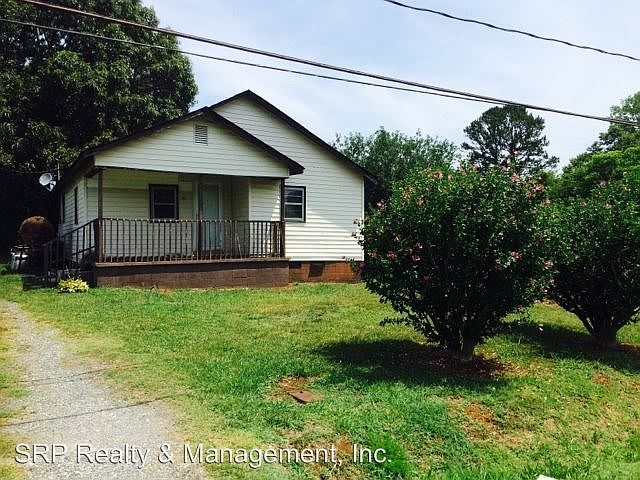 2nd image of 902 W Carolina Ave