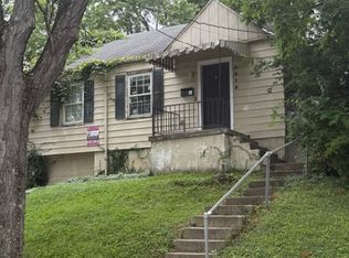 5318 Charloe St, Cincinnati, OH 45227