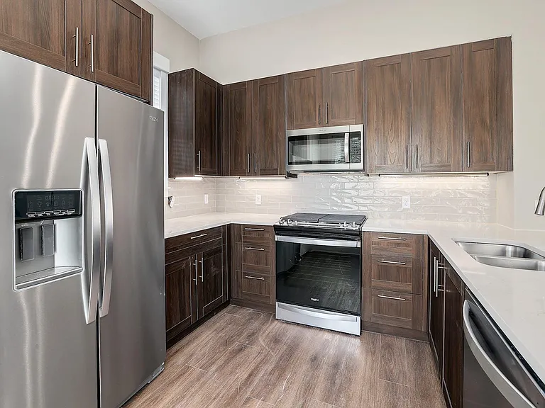 1706 Cedar Bend Dr #A — Photo 9