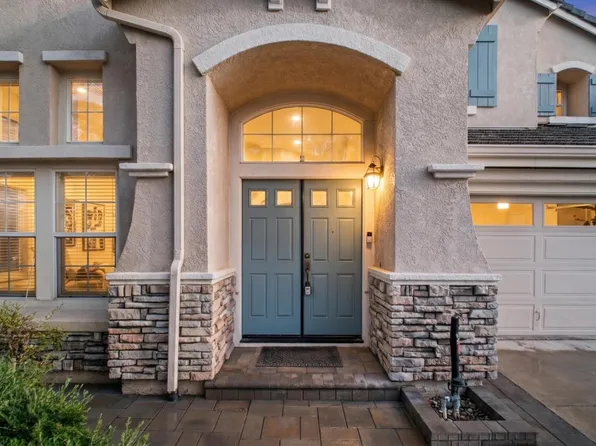320 Huckleberry Dr, San Jose, CA 95123