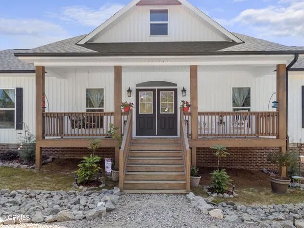 681 Hoffman Road, West End, NC 27376