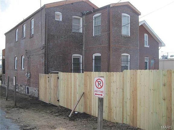 2nd image of 4911 Union Blvd