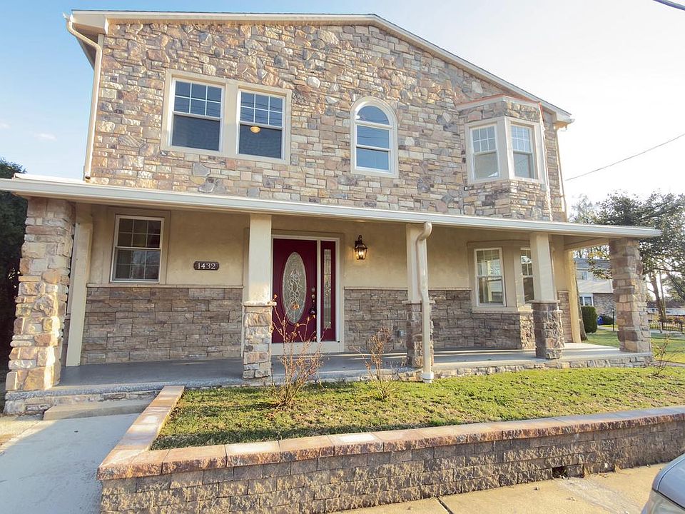 1st image of 1432 Frush Valley Rd