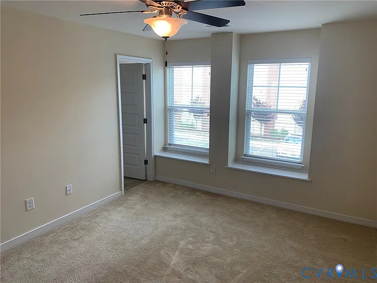 8213 Center Path Ln — Photo 11